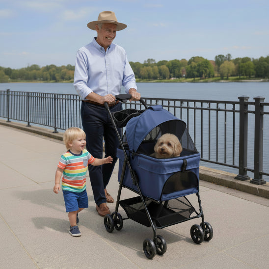 Poussette pour Chien | Confort Plus_Bleu-Grand père et petit fils promènent Caniche